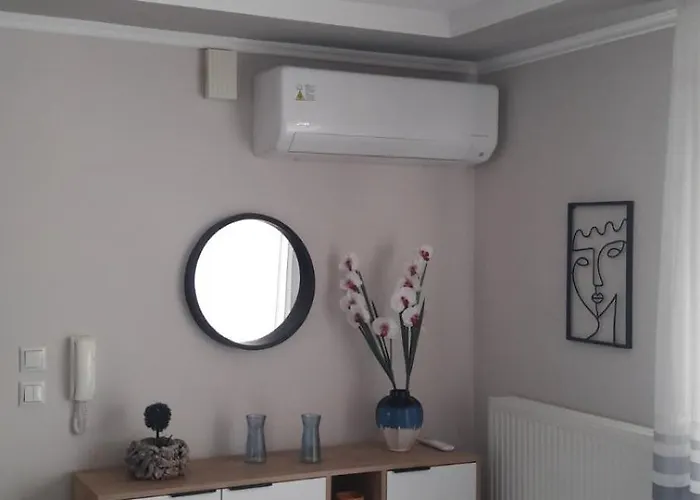 Upon The Hill Apartment *